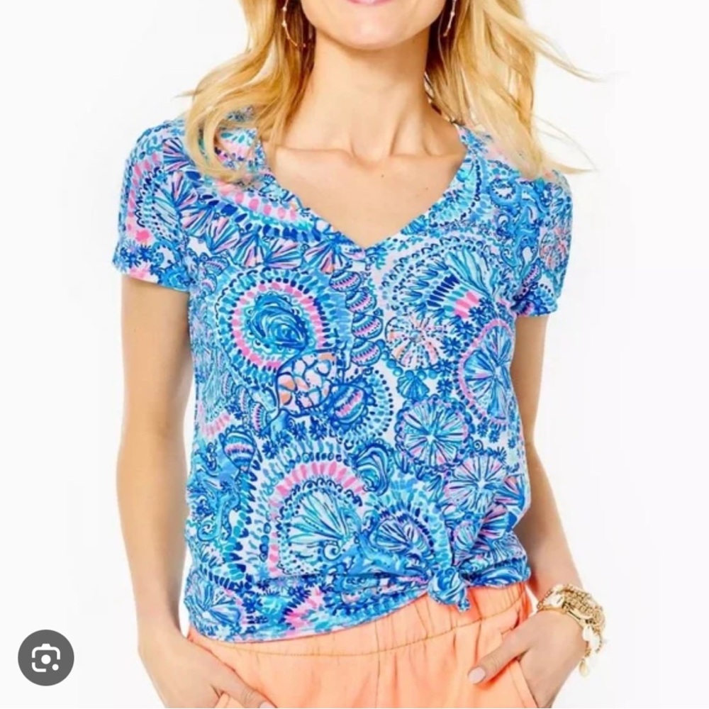 LILLY PULITZER | Etta V-Neck Tee T-shirt Top Commotion in the Ocean Blue Size XL